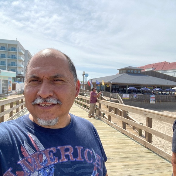 Meet your Posher, Javi - Picture 6 of 7